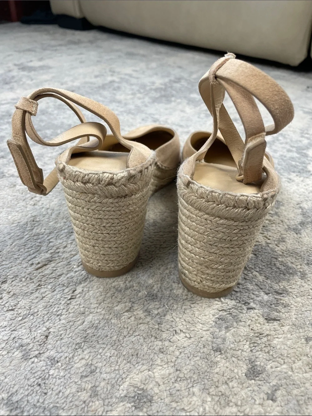 New Vince Cecilia Ankle Strap Espadrille Wedge Beige Suede Sz 9